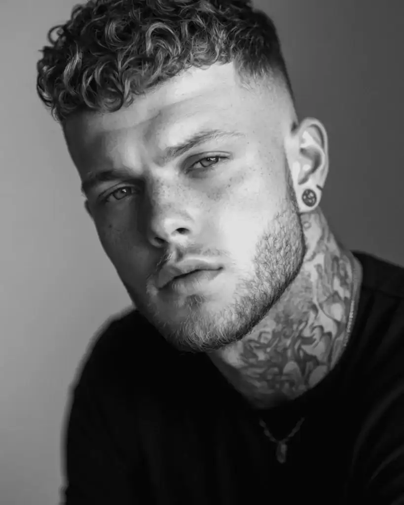 Short Boxed Beard with Clean Neckline