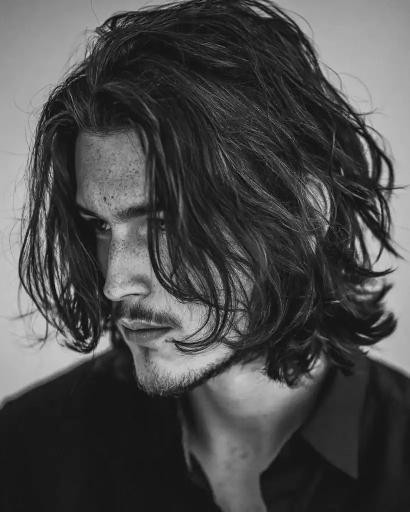 Long layered hairstyle